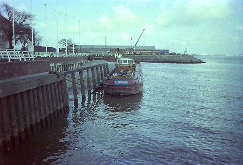 Hull memory lane old barge - barge, at