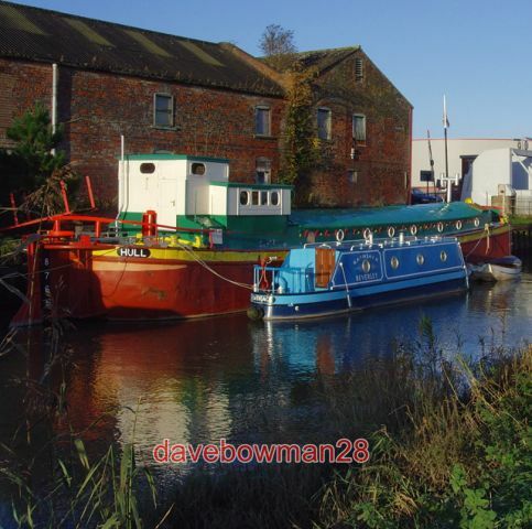 Photo barges grovehill - photo,